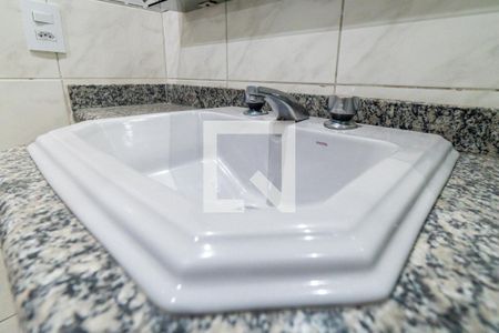 Apartamento à venda com 77m², 3 quartos e 1 vagaBanheiro Detalhe