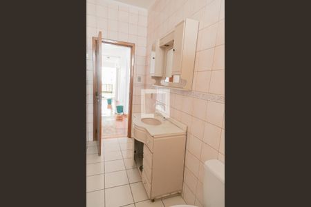 Casa à venda com 380m², 5 quartos e 6 vagas Casa à venda com 380m², 5 quartos e 6 vagasBanheiro