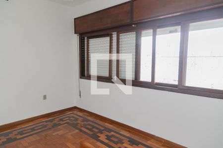 Casa à venda com 380m², 5 quartos e 6 vagas Casa à venda com 380m², 5 quartos e 6 vagasQuarto 1