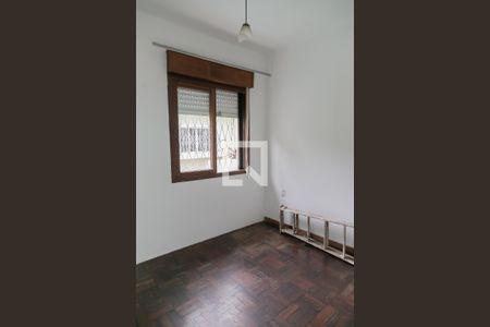 Casa à venda com 380m², 5 quartos e 6 vagas Casa à venda com 380m², 5 quartos e 6 vagasQuarto de Serviço