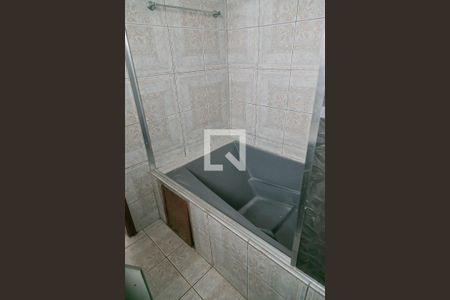 Casa à venda com 380m², 5 quartos e 6 vagas Casa à venda com 380m², 5 quartos e 6 vagasBanheiro da Suíte 1