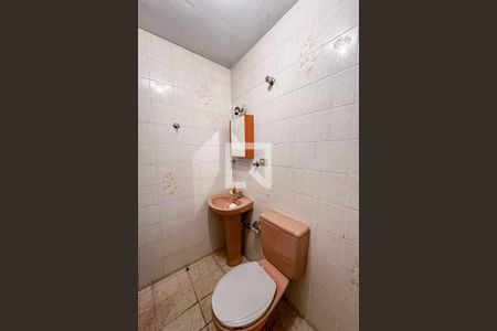 Casa à venda com 251m², 3 quartos e 4 vagas Casa à venda com 251m², 3 quartos e 4 vagasBanheiro