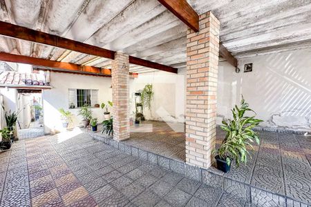 Casa à venda com 251m², 3 quartos e 4 vagas Casa à venda com 251m², 3 quartos e 4 vagasGaragem