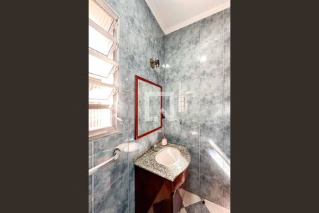 Casa à venda com 251m², 3 quartos e 4 vagas Casa à venda com 251m², 3 quartos e 4 vagasBanheiro