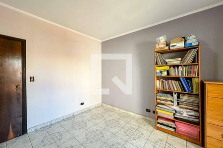 Casa à venda com 251m², 3 quartos e 4 vagas Casa à venda com 251m², 3 quartos e 4 vagasQuarto