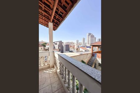Casa à venda com 251m², 3 quartos e 4 vagas Casa à venda com 251m², 3 quartos e 4 vagasSacada