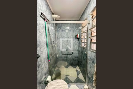 Casa à venda com 251m², 3 quartos e 4 vagas Casa à venda com 251m², 3 quartos e 4 vagasBanheiro