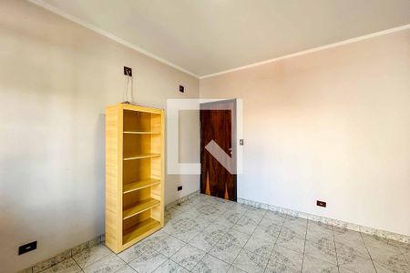 Casa à venda com 251m², 3 quartos e 4 vagas Casa à venda com 251m², 3 quartos e 4 vagasQuarto