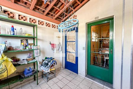 Casa à venda com 251m², 3 quartos e 4 vagas Casa à venda com 251m², 3 quartos e 4 vagasÁrea de serviço