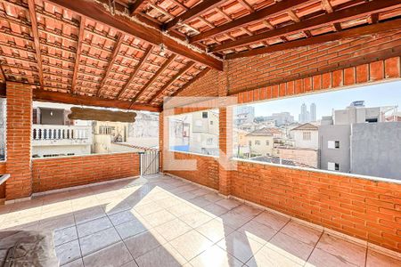 Casa à venda com 251m², 3 quartos e 4 vagas Casa à venda com 251m², 3 quartos e 4 vagasVaranda