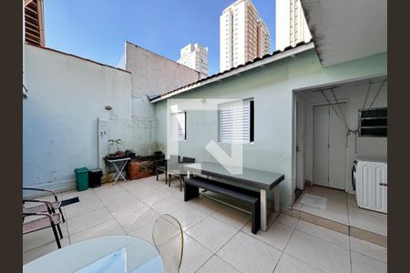 Casa à venda com 178m², 3 quartos e 2 vagasQuintal