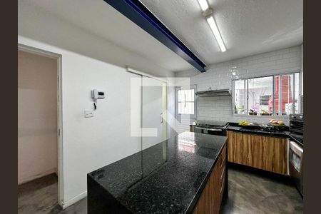 Casa à venda com 178m², 3 quartos e 2 vagasCozinha