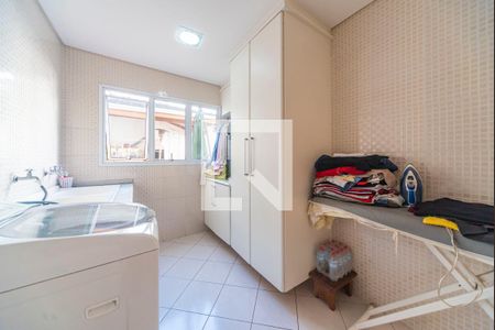 Casa à venda com 395m², 3 quartos e 4 vagasÁrea de Serviço