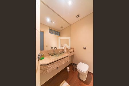 Casa à venda com 395m², 3 quartos e 4 vagasLavabo