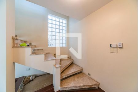 Hall de entrada de casa à venda com 3 quartos, 395m² em Parque das Nações, Santo André