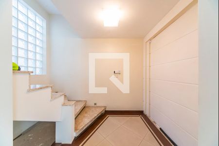 Hall de entrada de casa à venda com 3 quartos, 395m² em Parque das Nações, Santo André