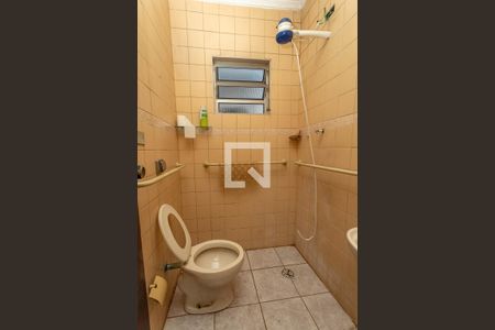 Casa à venda com 130m², 3 quartos e 2 vagasBanheiro da suíte