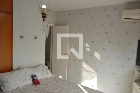 Casa de condomínio à venda com 150m², 3 quartos e 4 vagasQuarto 2