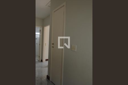 Casa de condomínio à venda com 150m², 3 quartos e 4 vagasArmário
