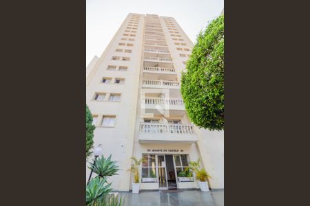 Apartamento para alugar com 63m², 3 quartos e 1 vaga Apartamento para alugar com 63m², 3 quartos e 1 vagaFachada