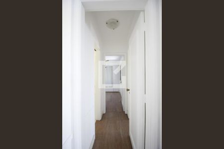 Corredor Quartos de apartamento à venda com 2 quartos, 80m² em Indianópolis, São Paulo