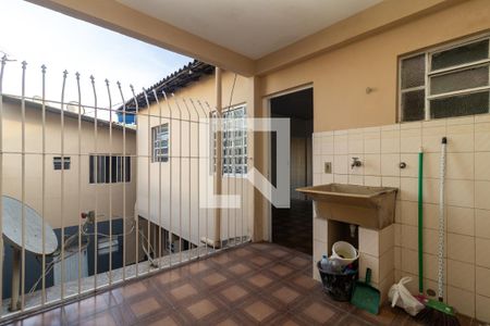 Casa para alugar com 60m², 2 quartos e 1 vagaÁrea de Serviço