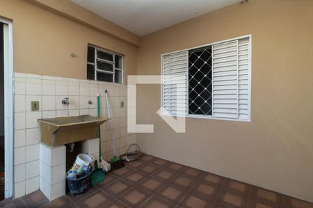 Casa para alugar com 60m², 2 quartos e 1 vagaÁrea de Serviço