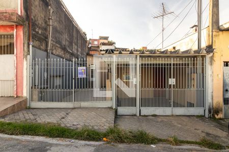 Casa para alugar com 60m², 2 quartos e 1 vagaFachada