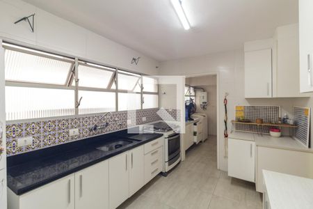 Apartamento à venda com 120m², 3 quartos e 2 vagasCozinha