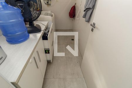 Apartamento à venda com 120m², 3 quartos e 2 vagasLavanderia