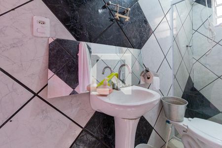 Casa para alugar com 100m², 2 quartos e sem vagaBanheiro da suíte