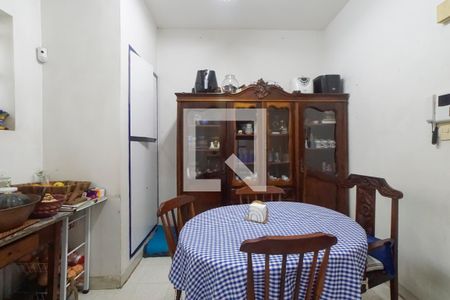 Casa à venda com 322m², 4 quartos e 3 vagasCopa