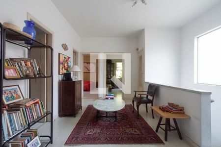 Casa à venda com 322m², 4 quartos e 3 vagasPiso superior