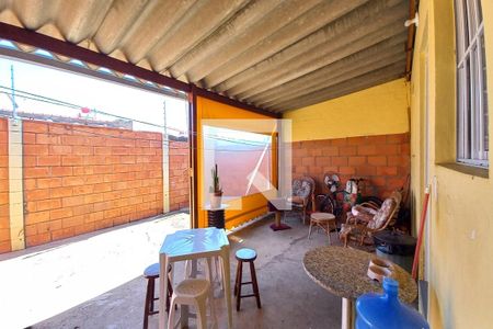 Casa de condomínio à venda com 59m², 2 quartos e 2 vagas Casa de condomínio à venda com 59m², 2 quartos e 2 vagasÁrea comum - Churrasqueira