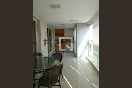 Apartamento à venda com 177m², 4 quartos e 3 vagasSacada