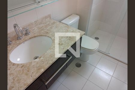 Apartamento à venda com 177m², 4 quartos e 3 vagasBanheiro Quarto 3