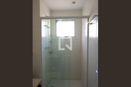 Apartamento à venda com 177m², 4 quartos e 3 vagasBanheiro Quarto 2