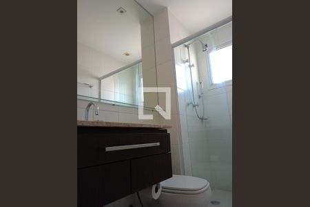 Apartamento à venda com 177m², 4 quartos e 3 vagasBanheiro Quarto 2