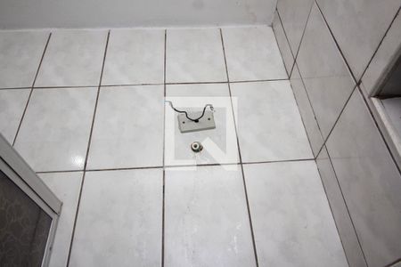 Banheiro de casa para alugar com 1 quarto, 60m² em Jardim do Tiro, São Paulo