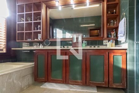 Casa para alugar com 640m², 4 quartos e 6 vagas Casa para alugar com 640m², 4 quartos e 6 vagasBanheiro da suíte 2 - Master