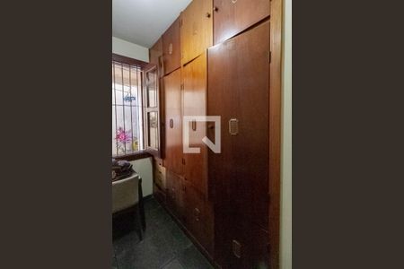 Casa para alugar com 640m², 4 quartos e 6 vagas Casa para alugar com 640m², 4 quartos e 6 vagasQuarto de serviço 1