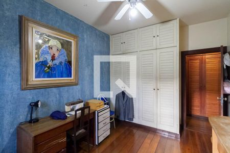 Casa para alugar com 640m², 4 quartos e 6 vagas Casa para alugar com 640m², 4 quartos e 6 vagasQuarto