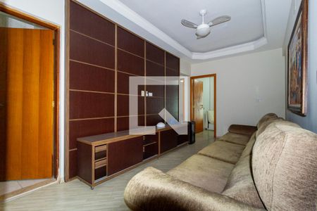 Casa à venda com 500m², 4 quartos e 2 vagasSala de TV