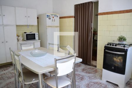 Casa à venda com 111m², 2 quartos e 2 vagasCozinha