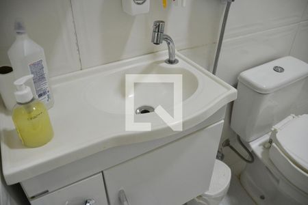 Casa à venda com 111m², 2 quartos e 2 vagasBanheiro