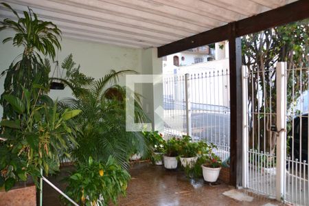 Casa à venda com 111m², 2 quartos e 2 vagasÁrea Externa