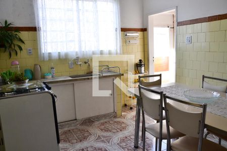 Casa à venda com 111m², 2 quartos e 2 vagasCozinha