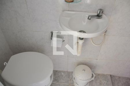 Casa à venda com 111m², 2 quartos e 2 vagasBanheiro 2