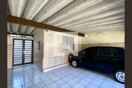 Casa à venda com 245m², 3 quartos e 2 vagas Casa à venda com 245m², 3 quartos e 2 vagasGaragem