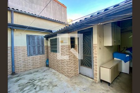Casa à venda com 245m², 3 quartos e 2 vagas Casa à venda com 245m², 3 quartos e 2 vagasQuintal